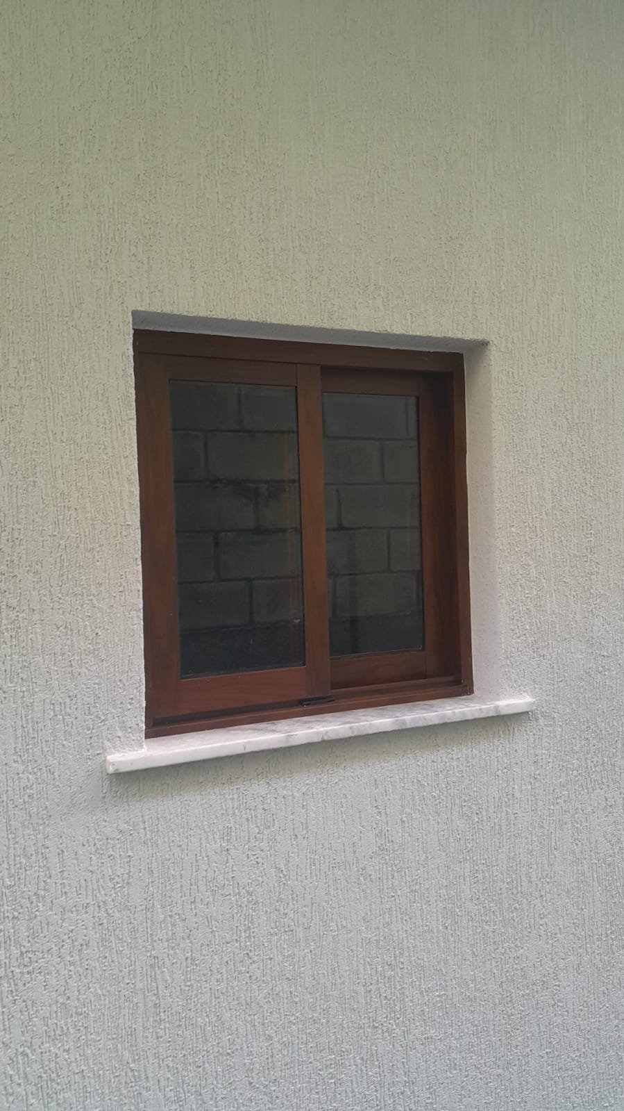 https://www.alumaresquadrias.com.br/products/uploads/_original/amadeirados-942451.jpg